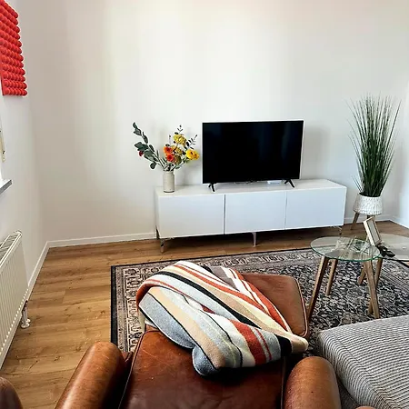 Charmante 2-zimmer-oase Im Zentrum Erlangens *